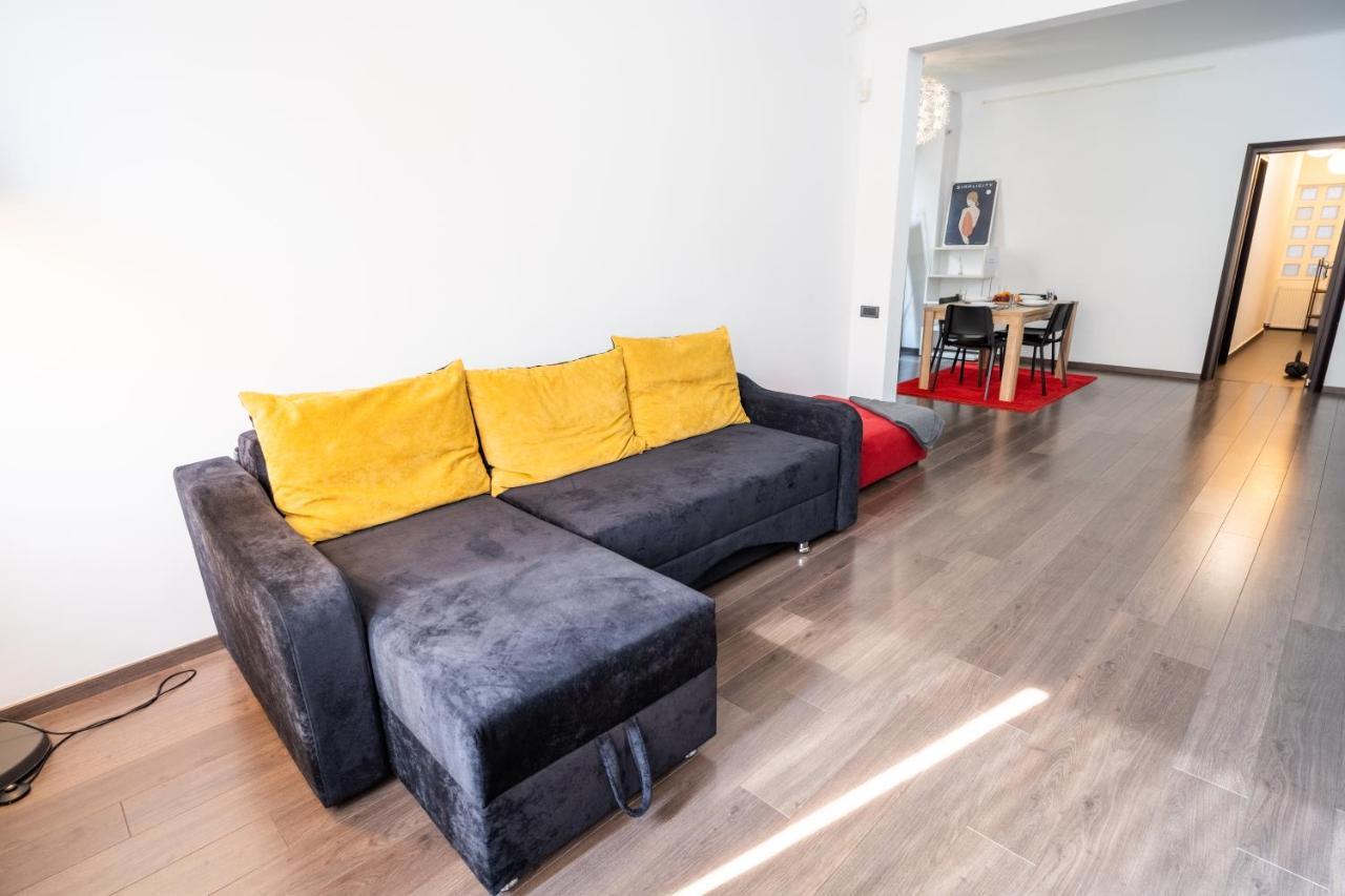 Cozy & Spacious Flat Near Victoriei Square Bucarest Exterior foto