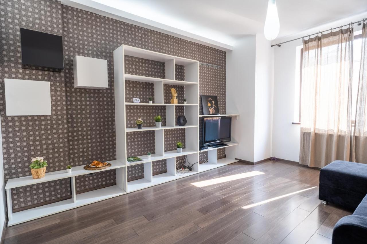 Cozy & Spacious Flat Near Victoriei Square Bucarest Exterior foto