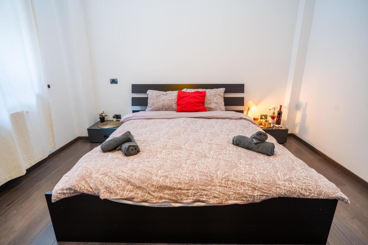 Cozy & Spacious Flat Near Victoriei Square Bucarest Exterior foto