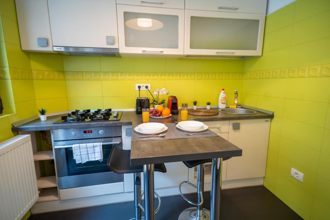 Cozy & Spacious Flat Near Victoriei Square Bucarest Exterior foto